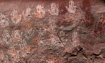 pictographs on canyonlands tour